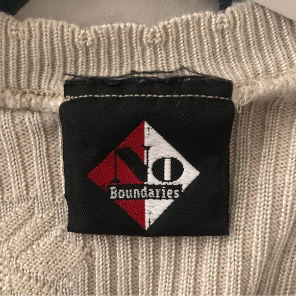 Vintage no boundaries baby tee - Picture 3 of 4